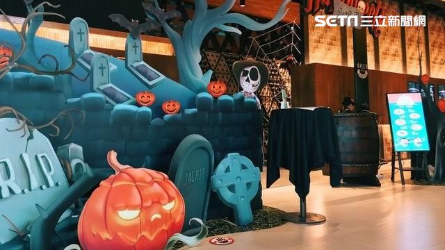 萬聖節AR搞鬼　紅衣小女孩也來迎戰