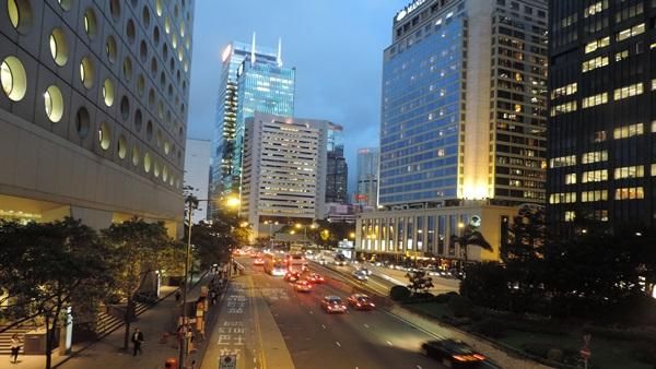 「香港．港島」　不同面貌的資本氣息