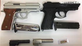 曾男因缺錢買毒及跑路，透過朋友介紹兜售槍枝，還要求買家必須使用暗語「金牛開門」，並更換三次交易地點仍遭逮獲，全案訊後依槍砲及毒品罪移送法辦（翻攝畫面）