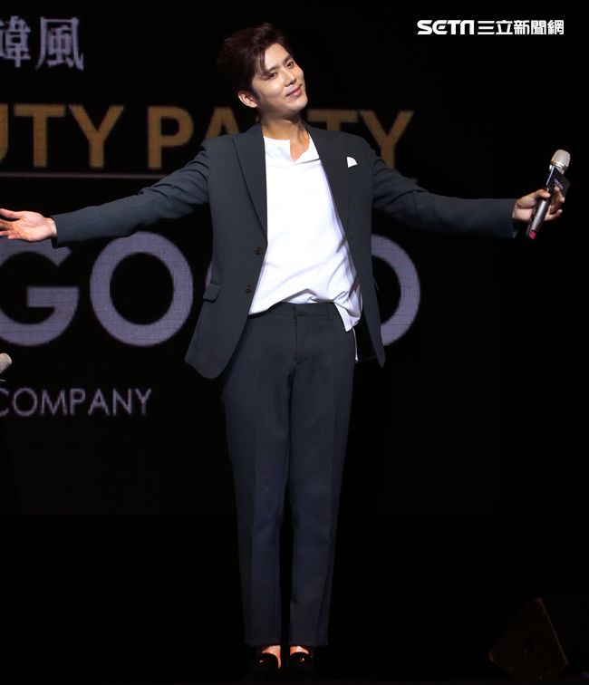 韓星SS301金奎鐘為「韓魅力」活動來台站台。（記者邱榮吉/攝影）