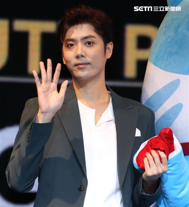 韓星SS301金奎鐘為「韓魅力」活動來台站台。（記者邱榮吉/攝影）