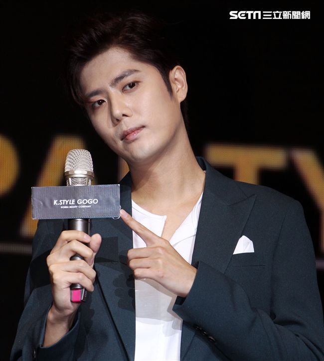 韓星SS301金奎鐘為「韓魅力」活動來台站台。（記者邱榮吉/攝影）