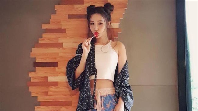 曾莞婷性感嫵媚　露腰扮春麗宛如少女