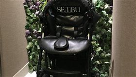 ▲台灣奧客在日本丟臉。（圖／翻攝自臉書爆料公社）
https://www.facebook.com/groups/1035885209777446/