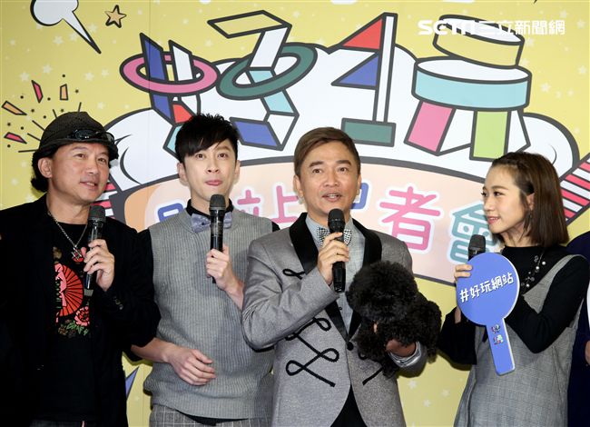 吳宗憲出席好玩網站開站掛牌儀式。（記者邱榮吉/攝影）