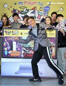 吳宗憲出席好玩網站開站掛牌儀式。（記者邱榮吉/攝影）