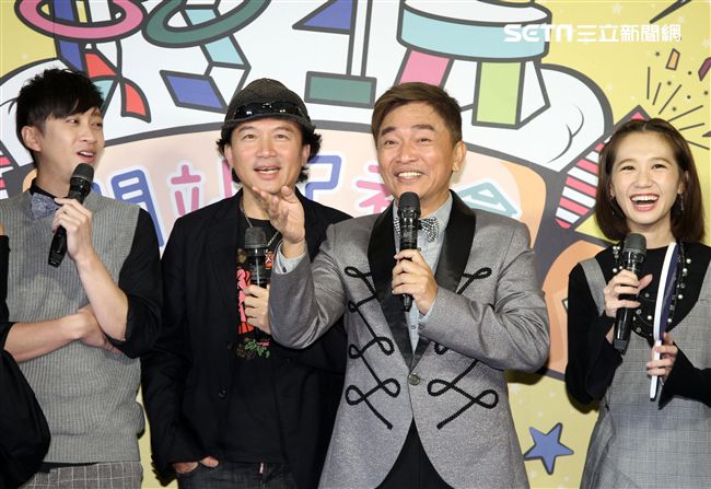 吳宗憲出席好玩網站開站掛牌儀式。（記者邱榮吉/攝影）