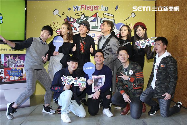 吳宗憲出席好玩網站開站掛牌儀式。（記者邱榮吉/攝影）