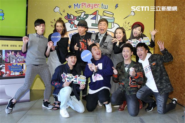 吳宗憲出席好玩網站開站掛牌儀式。（記者邱榮吉/攝影）