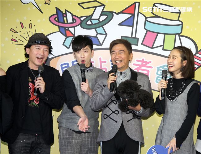 吳宗憲出席好玩網站開站掛牌儀式。（記者邱榮吉/攝影）