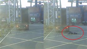 貨櫃車,巧合,風速,受傷,臉書,邪門,靈異,貨櫃門
https://www.facebook.com/chuuhan1104/videos/1899760510050479/