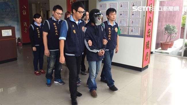 電子伸縮鋁棒藏毒　警：可以申請專利