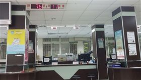 移民署,志工,國籍欄,大陸,中國,名稱,PTT,批踢踢　圖／翻攝自PTT