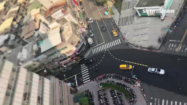 新舊差很大！高雄這條路宛如兩個世界