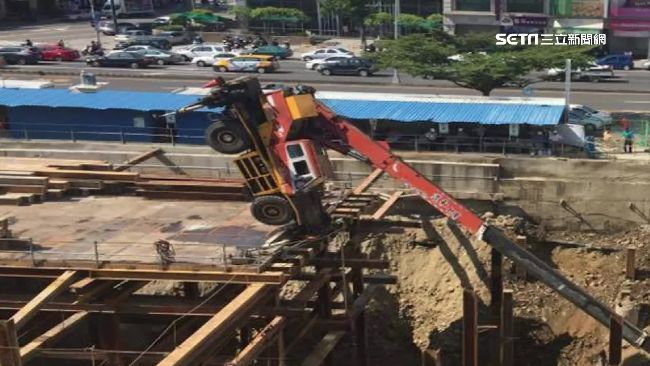 工人跌20m地基　香港醫師熱心救人