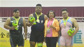 ▲男子組105公斤以上級第1名陳士杰（左二）、第2名楊昊昀（左一）、第3名林張芳（右一）（圖／全運會提供）