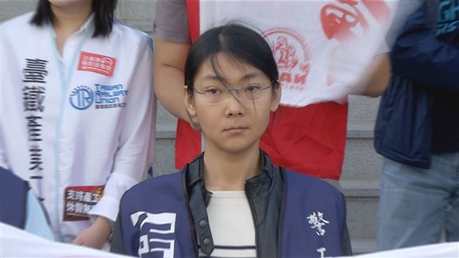 留長髮考績被打丙　男警二度敗訴