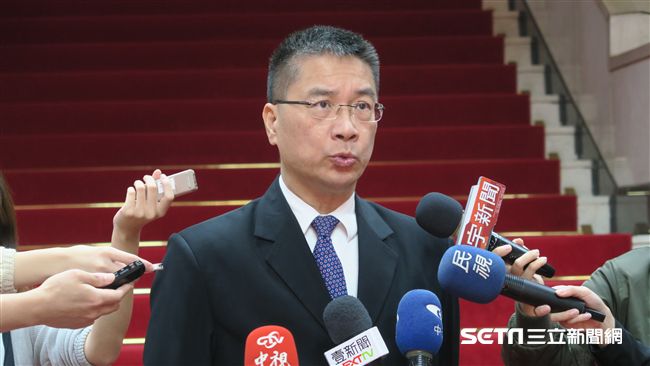 第一銀行董座請辭？　行政院：無此事