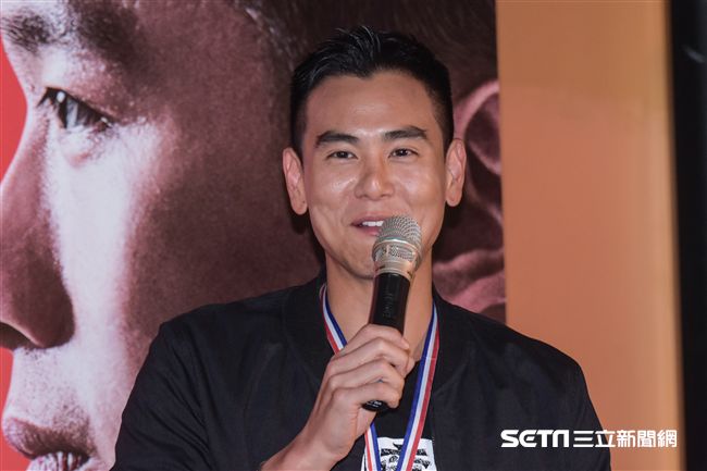 彭于晏出席《翻滾吧！男人》首映記者會 圖／記者林敬旻攝