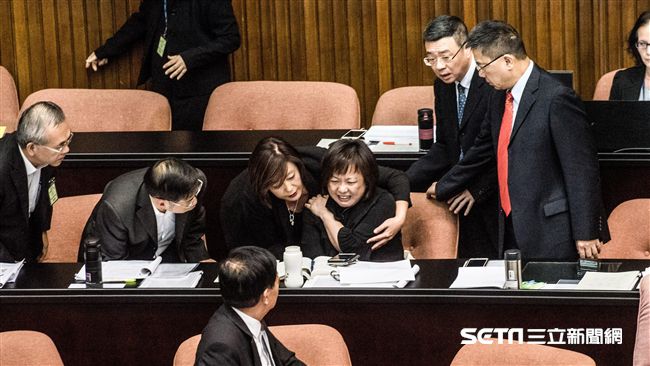 立院官員尖叫是中邪？施威全這麼說…