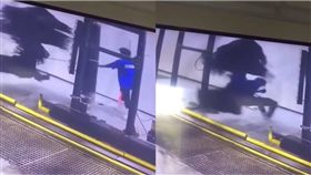 洗車,洗車機,水槍,水管,意外,旋轉　圖／翻攝自YouTube