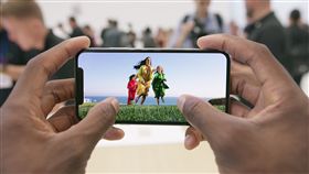 iPhone X
https://www.flickr.com/photos/148114704@N05/36366870174/in/photolist-XpBHv1-cKCKSw-pETaNt-87GoBr-bsKgfW-crryH9-x7ZRfK-9wzDjY-9dRLoM-fAQkjA-ahYHvZ-9daPrW-ix9dNJ-9v9XDP-558Q2D-qdDnBM-arm1ng-5G7