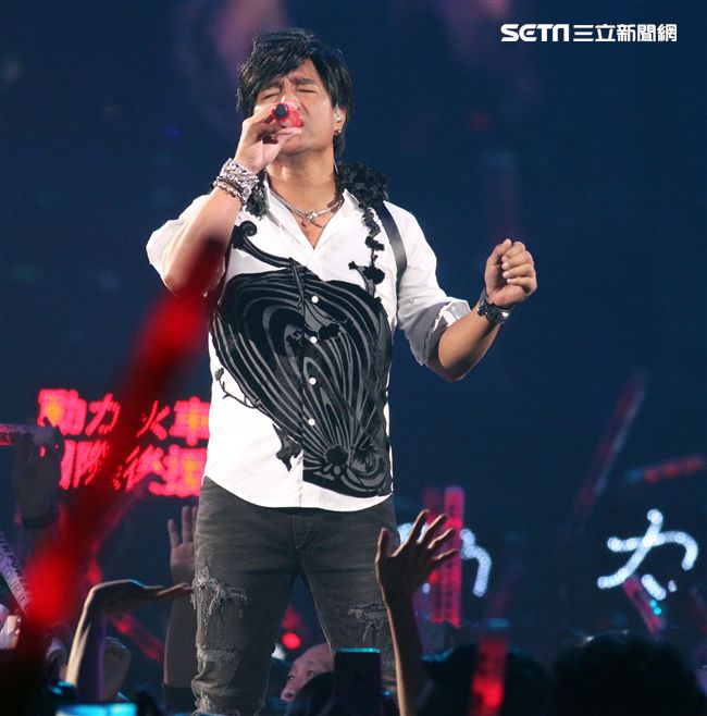 2017動力火車-跟動力合唱台北小巨蛋演唱會。（記者邱榮吉/攝影）