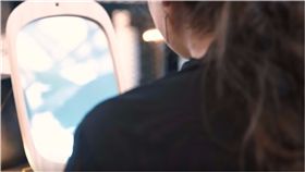 癌症,微笑,病患,免疫系統,鏡子,Berk Ilhan,募資,研究,抵抗,Smile Mirror 圖／翻攝自YouTube https://goo.gl/b8aQQJ