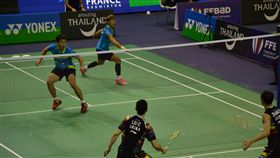 16:9
法國羽球公開賽  李洋李哲輝逆轉勝首闖決賽台灣羽球男雙組合李哲輝與李洋今天（28日）在法國羽球公開賽打出精彩一戰，首度取得晉級決賽資格，這也是他們第一次闖入超級系列賽（Super Series）決賽。中央社記者曾依璇巴黎攝  106年10月28日