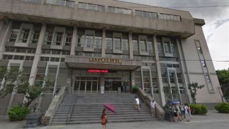 三重遊民圖書館前砍殺男　目前在逃中