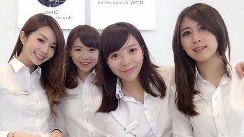 汽車業務美到炸　整排黑絲讓網友成交