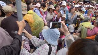 北市健行湧7萬人　新北長者群組揪團