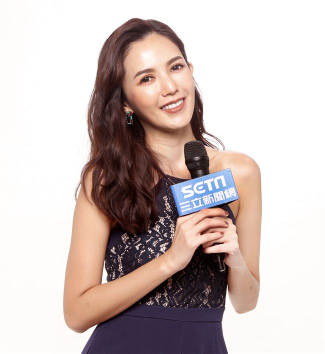 逃婚一百次開播至今！飾演劉美艷的許萌希（拐拐）首次接受三立新聞網獨家專訪。。（記者邱榮吉/攝影）