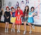 校花女團TUD化身魔女宅即便、白雪公主、小紅帽、美少女戰士、神力女超人等造型，擔任愛心大使呼籲大眾幫助募集小朋友的三餐，讓他們三餐不挨餓。（記者邱榮吉/攝影）