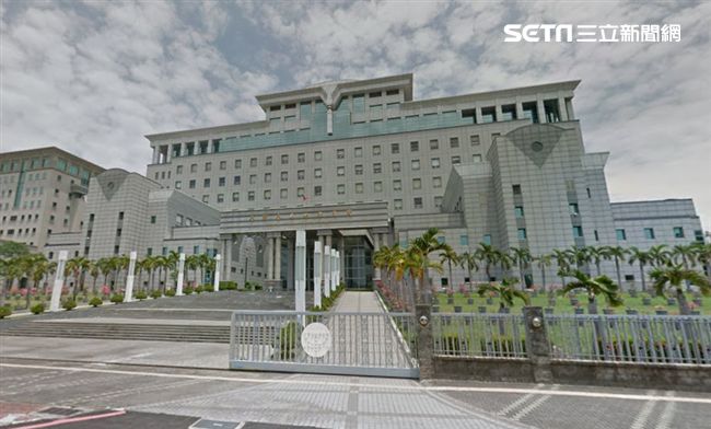 領完年終後跳槽　教授要賠學校26萬