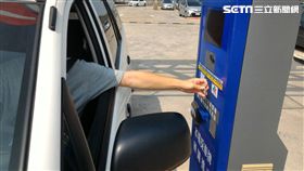 高鐵停車場啟用一卡通。
