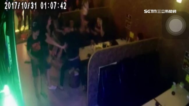 砸店找民代關說　酒吧女店員驗傷擬告