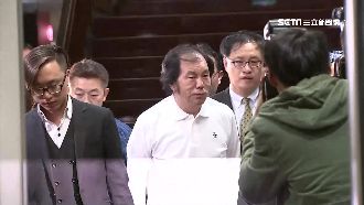 周勝考裝窮！一小時湊出四千萬交保金