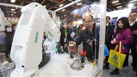 法人認為，機器人概念股是下一個趨勢題材，成長潛力值得期待。孫慶龍靠危機入市選股法也抓到相關飆股。（圖／鏡週刊）