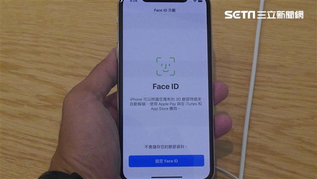 iPhoneX廉價版　螢幕換LCD