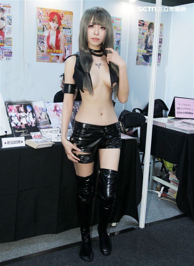 性感正妹佐歌奈可愛爆乳 。（記者邱榮吉/攝影）