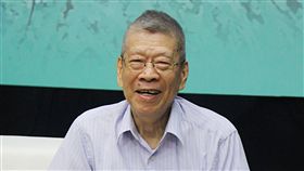 國家文藝獎得主鄭清文逝世第9屆國家文藝獎得主、作家鄭清文（圖）4日中午與世長辭，享壽85歲。鄭清文好友、玉山社總編輯魏淑貞向中央社記者證實這項消息。（檔案照片）中央社　106年11月4日