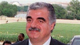 黎巴嫩總理,哈里里,Rafik Bahaa Edine Hariri
圖翻攝自維基百科
https://zh.wikipedia.org/wiki/%E6%8B%89%E8%8F%B2%E5%85%8B%C2%B7%E5%93%88%E9%87%8C%E9%87%8C#/media/File:Hariri.jpg