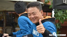 ▲桃猿封王遊行洪一中。（圖／記者王怡翔攝）