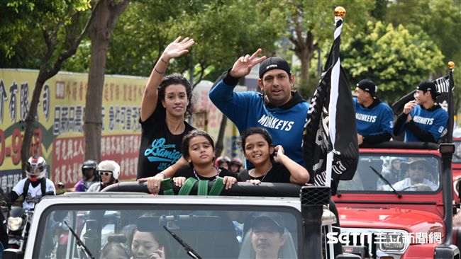 ▲桃猿封王遊行　。（圖／記者王怡翔攝）