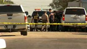 德州,教堂,槍擊案,員警(推特 https://twitter.com/KXAN_News/status/927301963070558208)