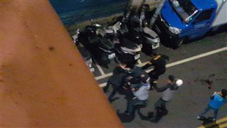 卡拉OK酒後爆口角　街頭上演大亂鬥