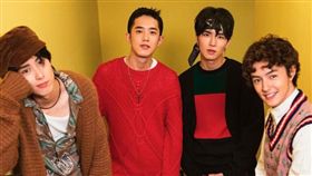 官鴻,王鶴棣,梁靖康,吳希澤（圖／翻攝自新浪微博）