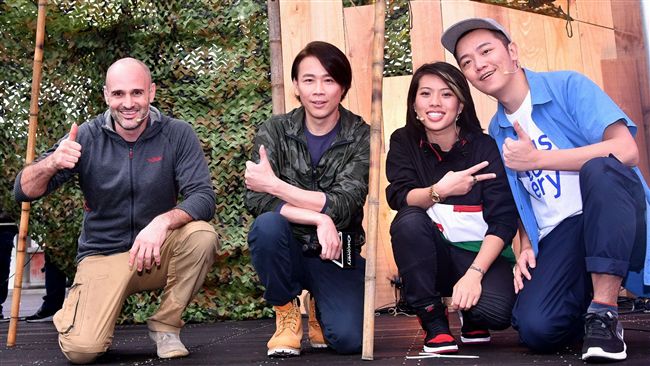 陶喆挑戰野外求生 　一坨蝌蚪吞下肚