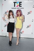 電影女神箐箐vs女神美學攝影戴群芳合推《箐動你的心》獨家專訪。（記者邱榮吉/攝影）